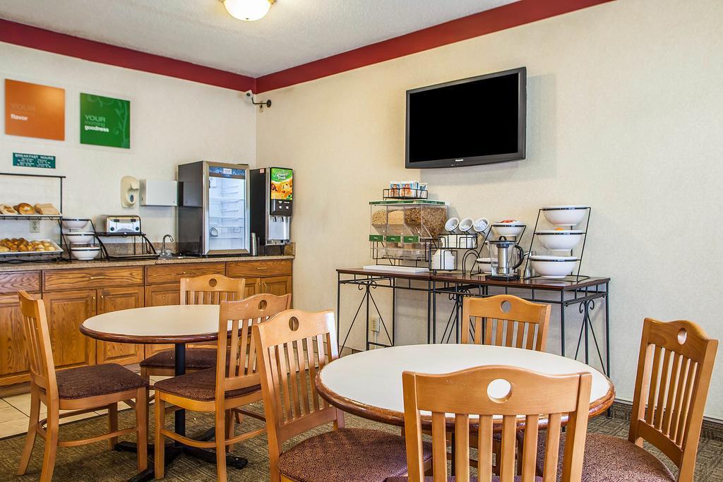 Comfort Inn Rockford Near Casino District Ngoại thất bức ảnh