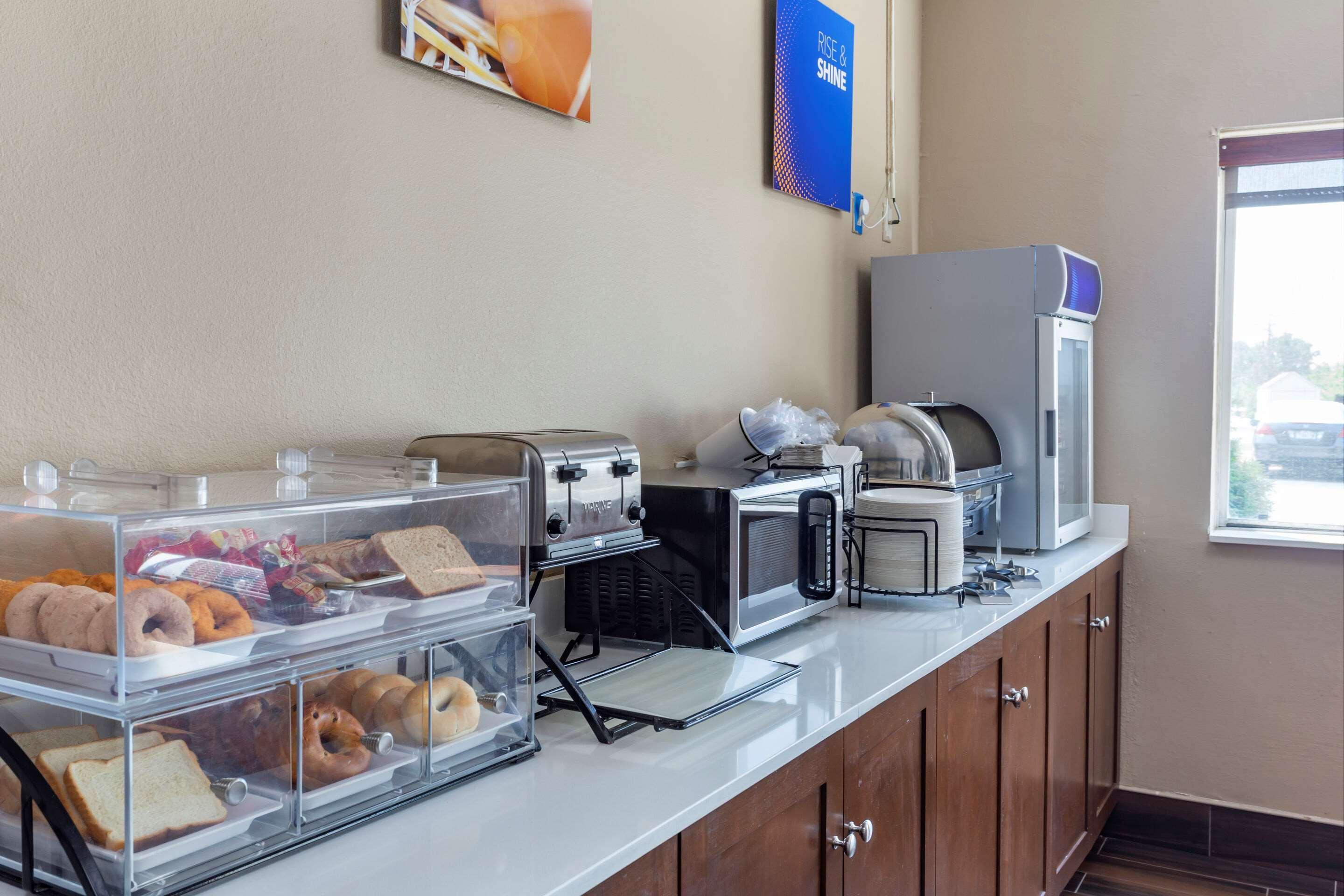 Comfort Inn Rockford Near Casino District Ngoại thất bức ảnh